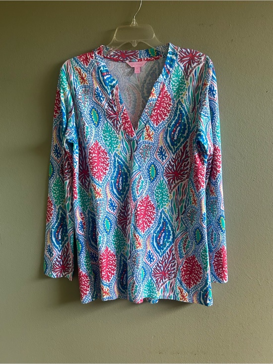 Lilly Pulitzer Tops - Lilly Pulitzer Multicolor Coral Reef V-Neck Tunic